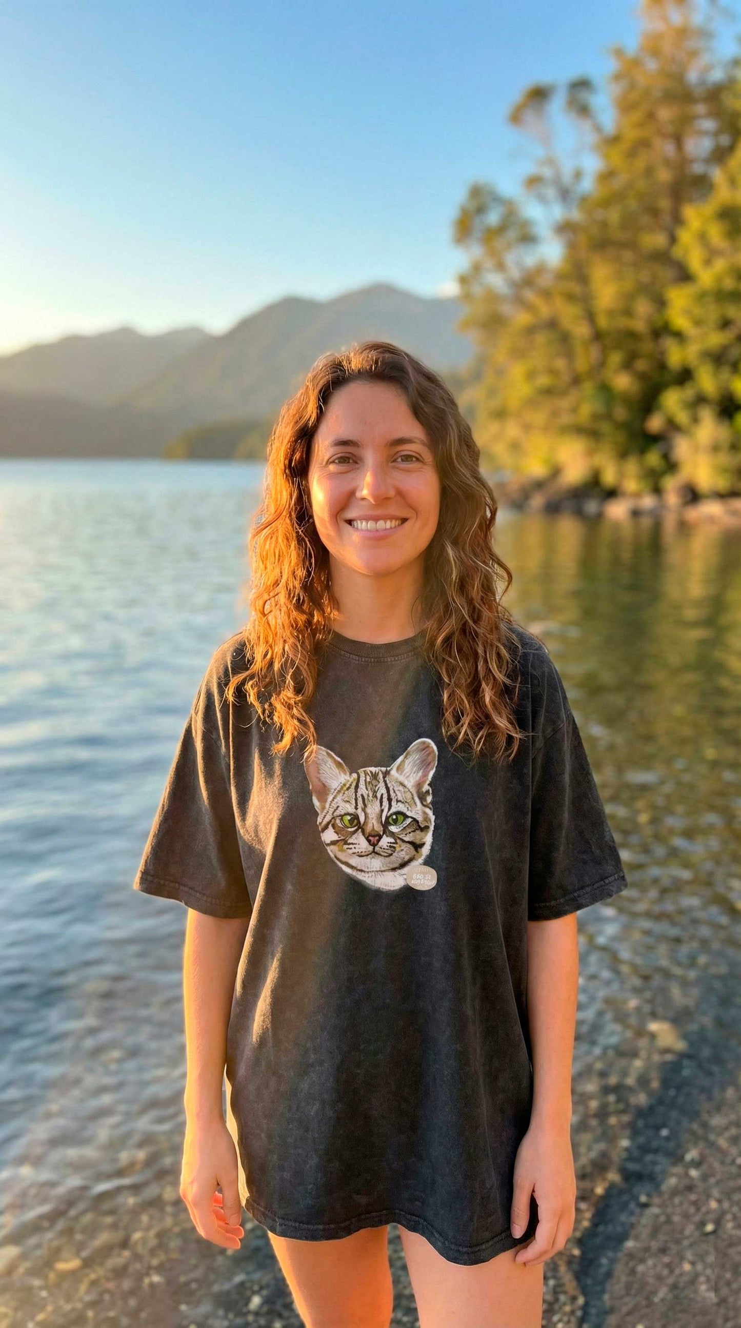 Polera ilustrada Gato de Geoffroy