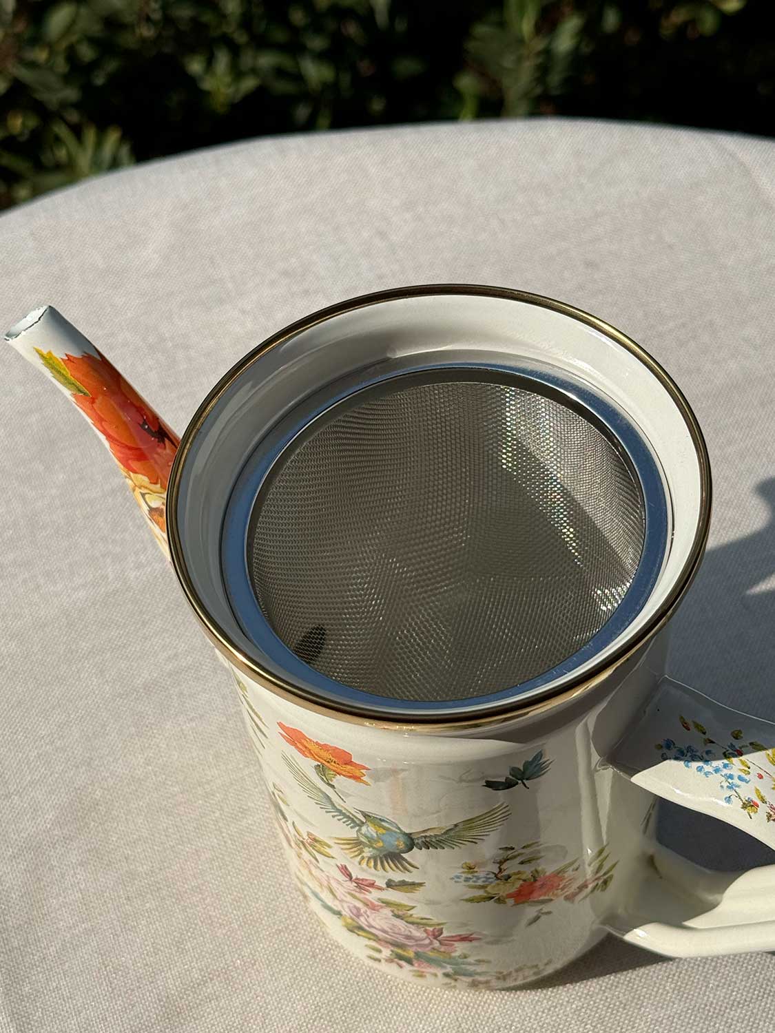 Set de Té Enlozado: Tetera con filtro picaflor + 2 Tazones