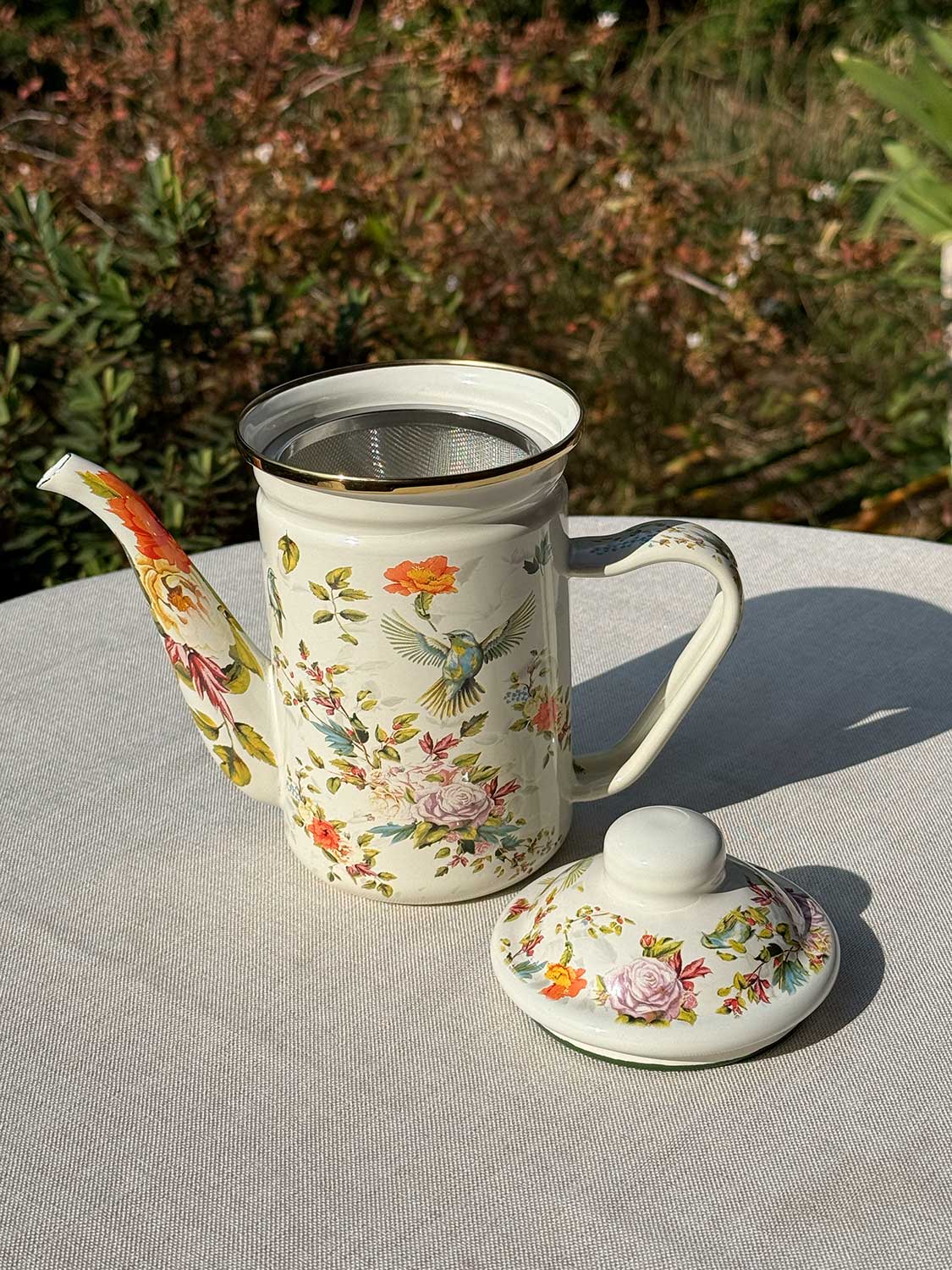 Set de Té Enlozado: Tetera con filtro picaflor + 2 Tazones